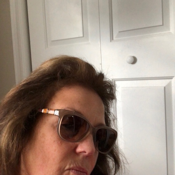 Authentic Gucci - Picture 7 of 10